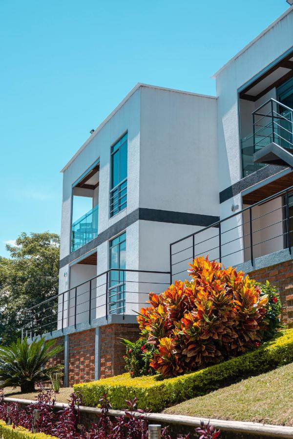 Hotel Syvanna Wellness&Spa Cerritos Exterior foto